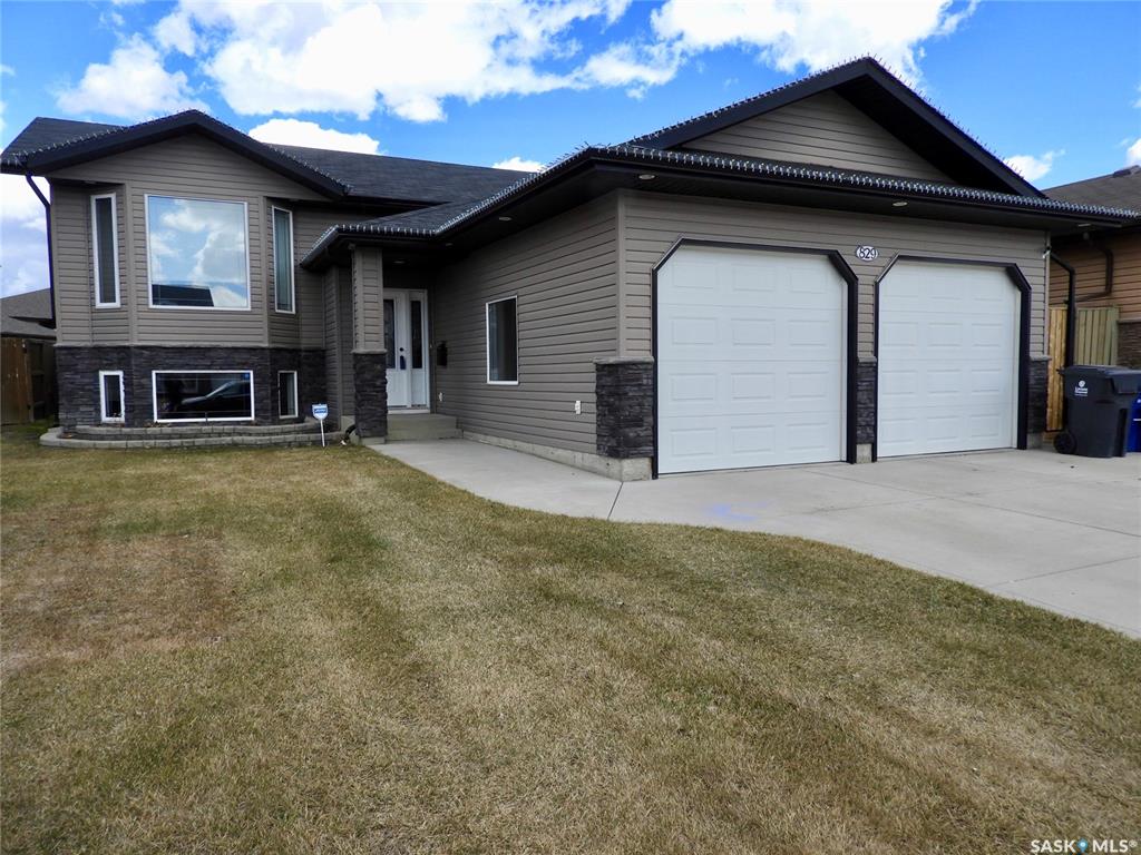 JUST REDUCED! 829 Columbia Way, Warman!